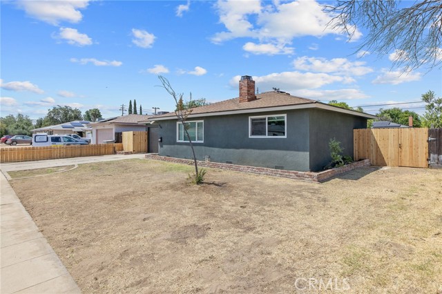 Detail Gallery Image 3 of 44 For 955 W San Gabriel Ave, Clovis,  CA 93612 - 2 Beds | 1 Baths