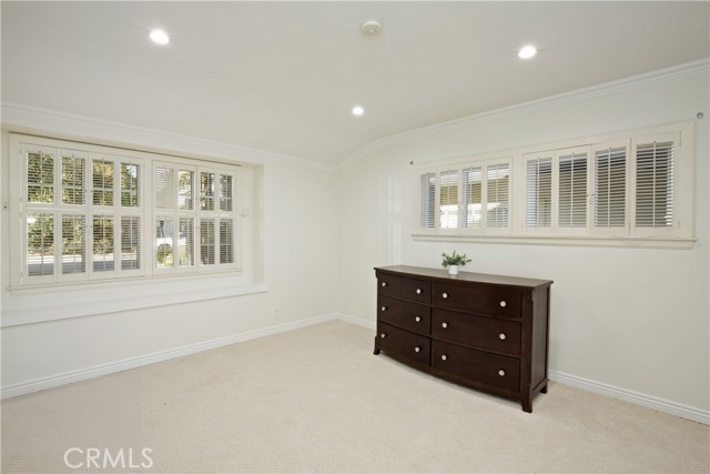 Detail Gallery Image 13 of 51 For 9122 Gainford St, Downey,  CA 90240 - 5 Beds | 4 Baths