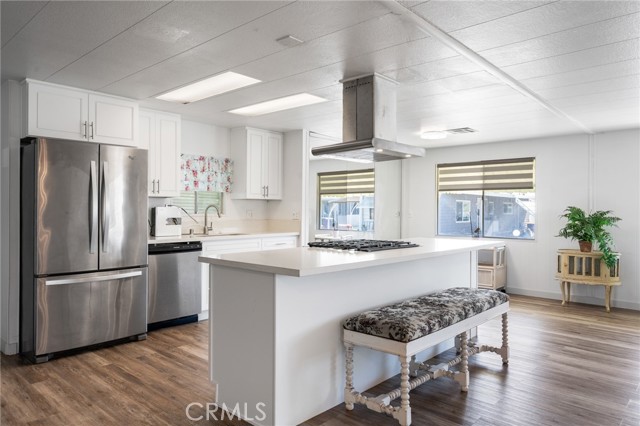 Detail Gallery Image 7 of 39 For 1065 Lomita Bld #295,  Lomita,  CA 90710 - 4 Beds | 3 Baths