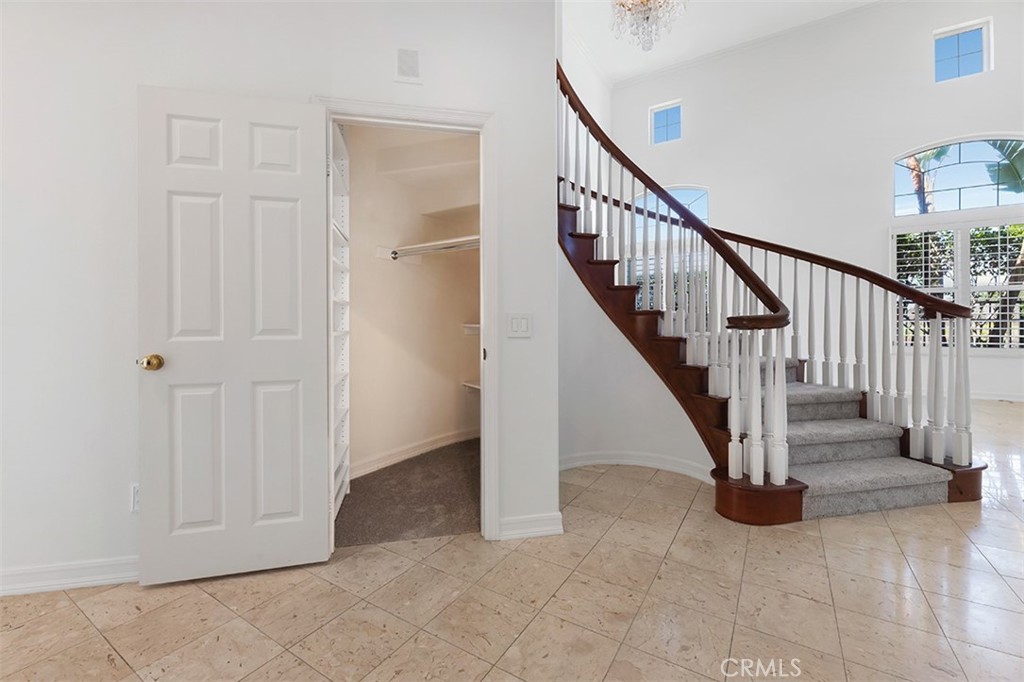MLS #NP26159497 image #4