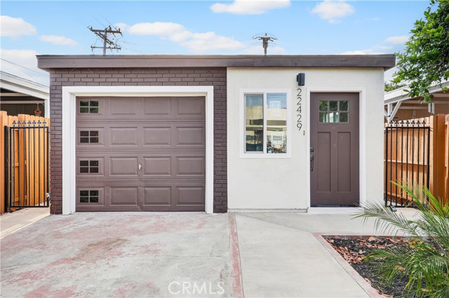 Front Image Thumbnail for CRDW26067449