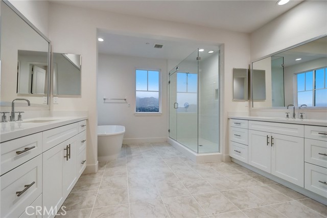 Detail Gallery Image 43 of 75 For 21165 Canyon View Pl, Chatsworth,  CA 91311 - 5 Beds | 5/1 Baths