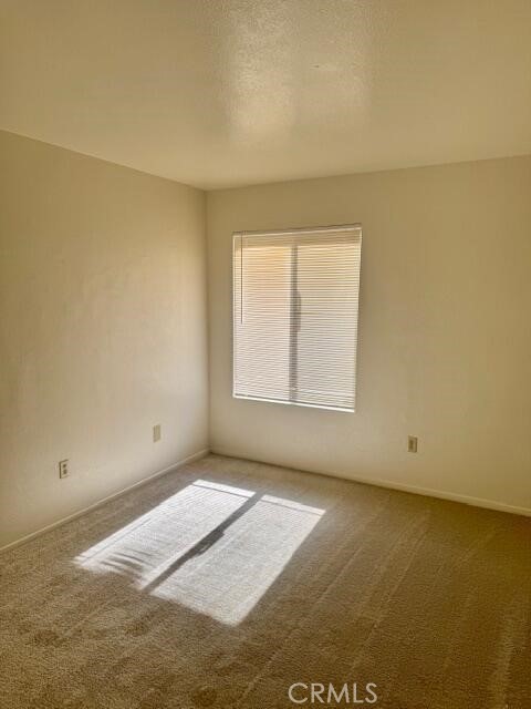 Detail Gallery Image 15 of 26 For 2125 Bramble Ln, Palmdale,  CA 93550 - 3 Beds | 2 Baths