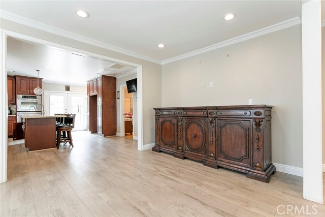 13353 Sylvan Street, Van Nuys CA: https://media.crmls.org/medias/7f56d823-07ee-43d8-8c8a-e6cac1b2c71f.jpg