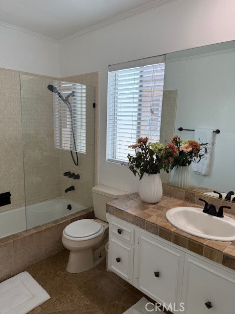 4310 Torreon Drive, Woodland Hills CA: https://media.crmls.org/medias/7f573738-fe9b-4a7f-bd51-73f6fa782dd9.jpg