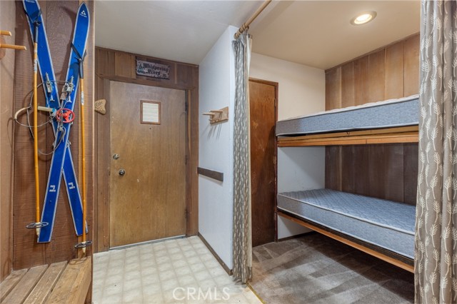 2113 Meridian Boulevard, Mammoth Lakes CA: https://media.crmls.org/medias/7f582316-bafe-4e6f-8328-2d3b0b10cdf6.jpg