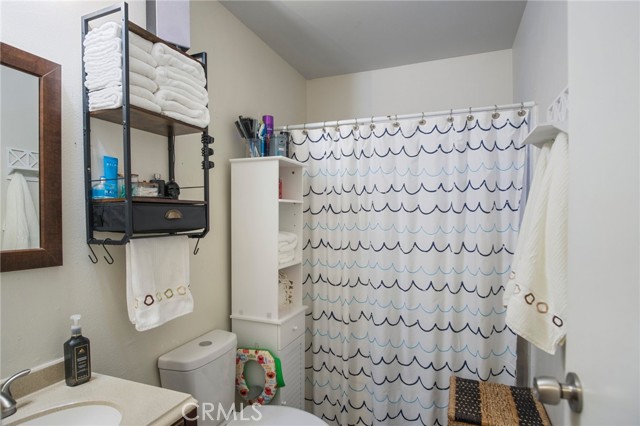 Detail Gallery Image 16 of 27 For 1140 Front St, Livingston,  CA 95334 - 3 Beds | 2 Baths