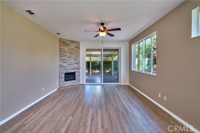 1779 Sarazen, Beaumont CA: https://media.crmls.org/medias/7f5a92e0-6f86-4c98-ad83-d2f88fec3533.jpg