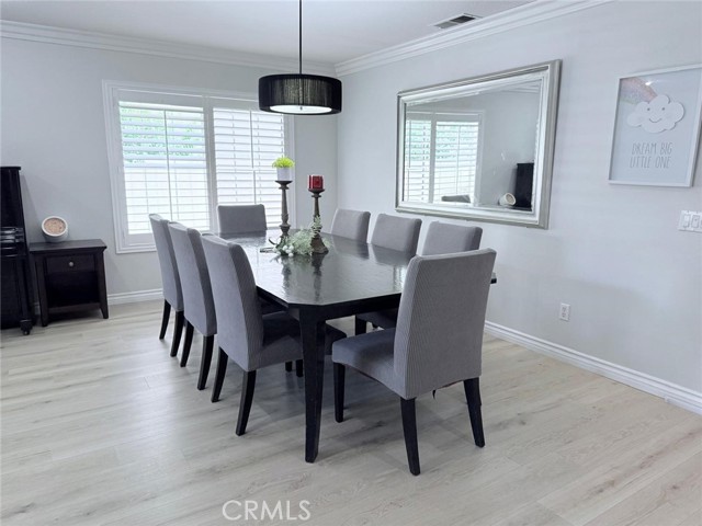28 Calais, Irvine CA: https://media.crmls.org/medias/7f5acb0e-8619-4d7e-8753-04aa99edbfe8.jpg