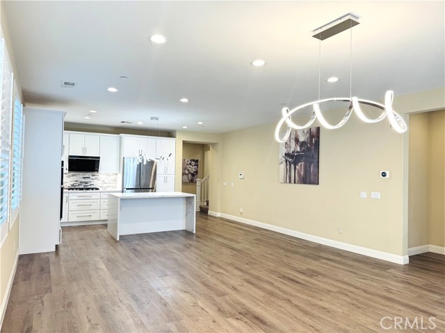 110 Desert Bloom, Irvine CA: https://media.crmls.org/medias/7f5cfc75-0762-46db-8a18-dc91bf4681c1.jpg