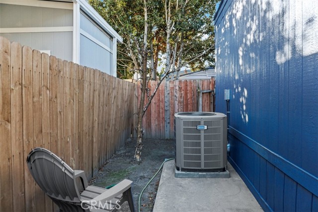 Detail Gallery Image 4 of 39 For 9080 Bloomfield Ave #158,  Cypress,  CA 90630 - 3 Beds | 2 Baths