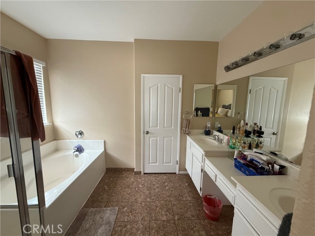Detail Gallery Image 31 of 45 For 13767 Buttermilk Rd, Victorville,  CA 92392 - 4 Beds | 3 Baths
