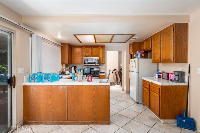 Detail Gallery Image 10 of 16 For 9656 Pebble Brook Dr, Moreno Valley,  CA 92557 - 4 Beds | 3 Baths
