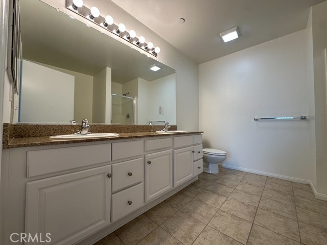 Detail Gallery Image 19 of 22 For 7551 Jordan Ave #405,  Canoga Park,  CA 91303 - 3 Beds | 3 Baths