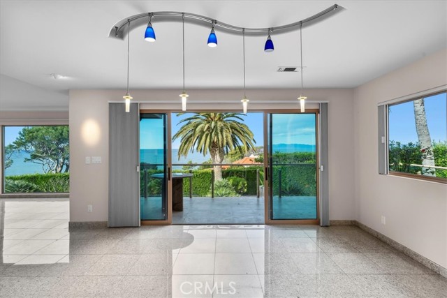 Detail Gallery Image 11 of 42 For 809 Paseo Del Mar, Palos Verdes Estates,  CA 90274 - 3 Beds | 3 Baths