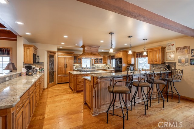 Detail Gallery Image 20 of 50 For 42028 Sky View, Big Bear Lake,  CA 92315 - 7 Beds | 5/1 Baths
