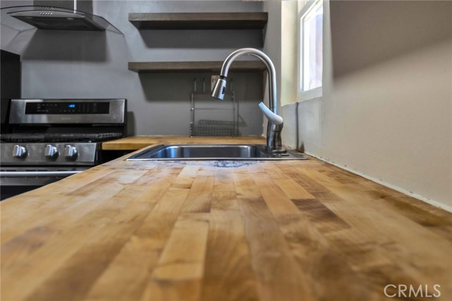 222 W 8th Avenue, Escondido CA: https://media.crmls.org/medias/7f5f8d80-da49-41c6-8794-4dcafa614bc0.jpg