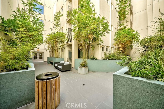 Detail Gallery Image 34 of 39 For 436 S Virgil Ave #403,  Los Angeles,  CA 90020 - 2 Beds | 2 Baths