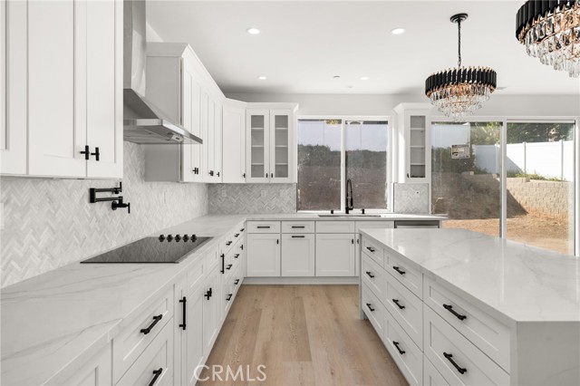 Detail Gallery Image 4 of 27 For 3704 Howe St, Corona,  CA 92881 - 5 Beds | 3/1 Baths