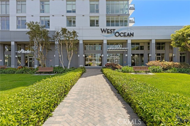 400 W Ocean Boulevard, Long Beach CA: https://media.crmls.org/medias/7f60a721-5901-45c5-995e-95f719238761.jpg
