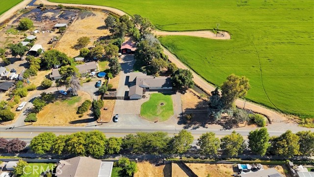 2124 Erle Road, Marysville CA: https://media.crmls.org/medias/7f611a4e-95b2-48c7-9180-4e7562004c76.jpg