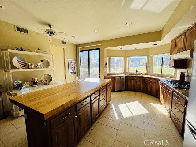 Detail Gallery Image 48 of 74 For 704 Inverness Dr, Rancho Mirage,  CA 92270 - 3 Beds | 3 Baths