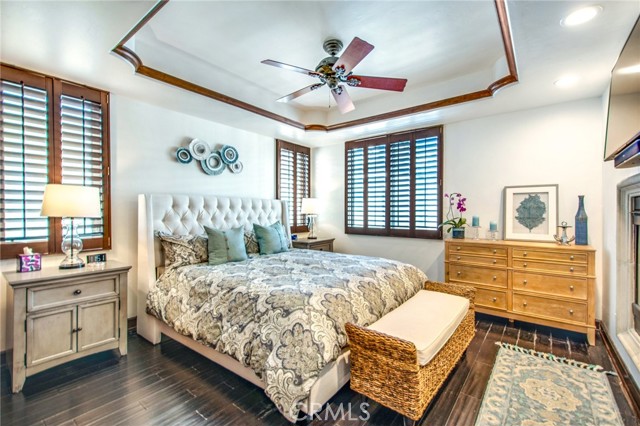 Detail Gallery Image 9 of 14 For 509 Marigold Ave #1/2,  Corona Del Mar,  CA 92625 - 2 Beds | 2 Baths