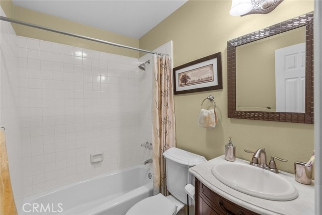 339 West Wilson, 305 photo 24
