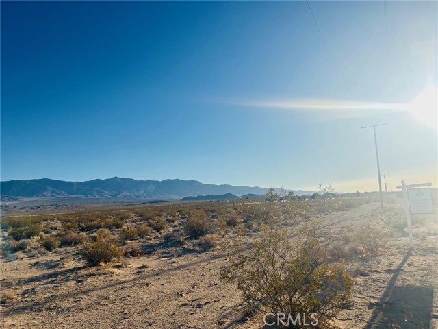 Detail Gallery Image 4 of 7 For 22 Clark St, Lucerne Valley,  CA 92356 - – Beds | – Baths