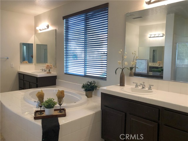 Image 15 of 24 For 9538 Kings Court