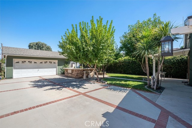 25112 De Wolfe Road, Newhall CA: https://media.crmls.org/medias/7f64a067-c6ca-4934-92a2-297f309163eb.jpg