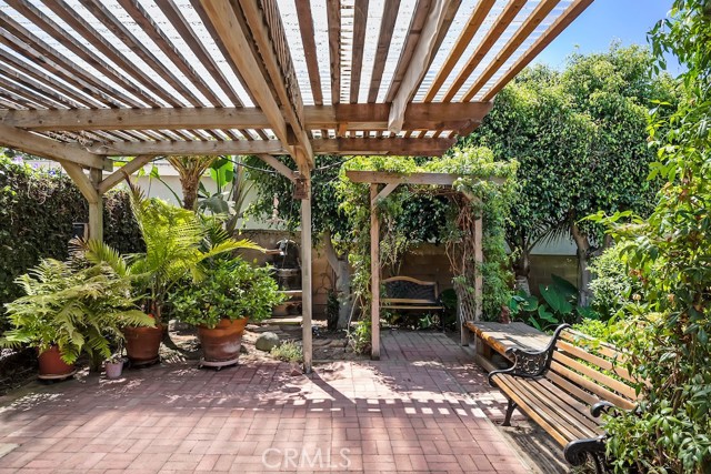 870 Rosecrans Avenue, Manhattan Beach, California 90266, 3 Bedrooms Bedrooms, ,2 BathroomsBathrooms,Residential,Sold,Rosecrans,SB21187159