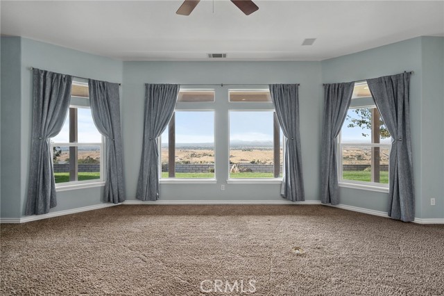 Detail Gallery Image 24 of 74 For 22428 Valley View Rd, Apple Valley,  CA 92308 - 6 Beds | 4/1 Baths