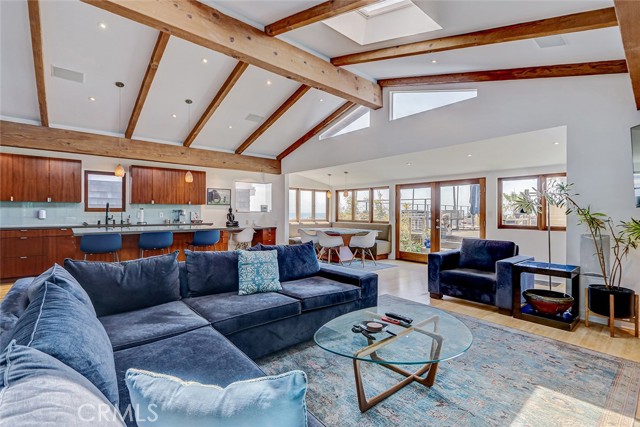 3205 Bayview Drive, Manhattan Beach, California 90266, 5 Bedrooms Bedrooms, ,5 BathroomsBathrooms,Residential,For Sale,Bayview,SB26067701