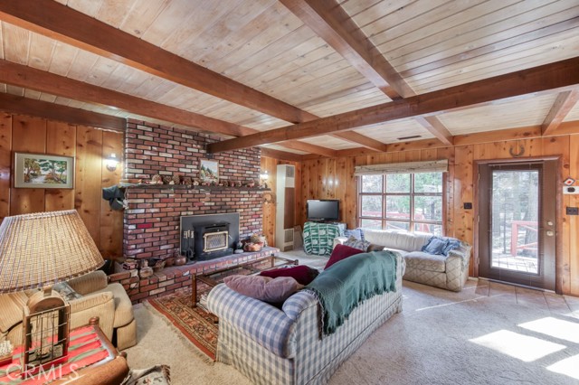 Detail Gallery Image 8 of 38 For 41391 Musick Dr, Shaver Lake,  CA 93664 - 2 Beds | 1 Baths
