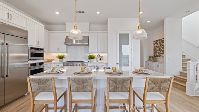 Detail Gallery Image 3 of 18 For 110 Seep, Irvine,  CA 92618 - 4 Beds | 3/2 Baths