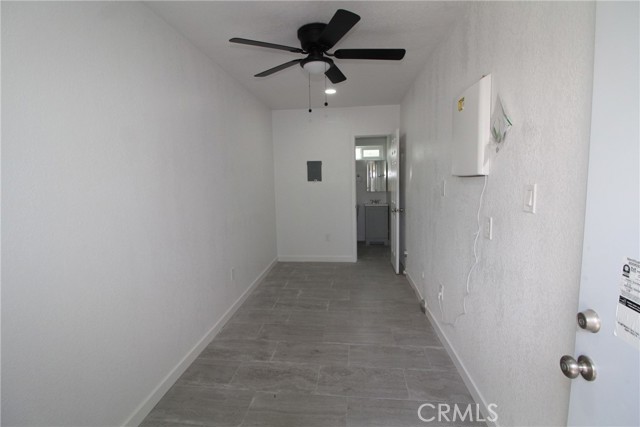 Detail Gallery Image 7 of 12 For 4954 Tweedy Bld #F,  South Gate,  CA 90280 - 2 Beds | 2 Baths