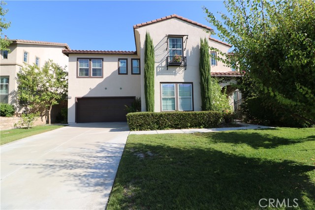 Detail Gallery Image 2 of 27 For 1475 Clearview Cir, Corona,  CA 92882 - 4 Beds | 3/1 Baths