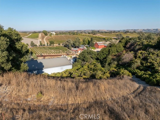 Detail Gallery Image 23 of 65 For 2925 Anderson Rd, Paso Robles,  CA 93446 - 3 Beds | 3/1 Baths