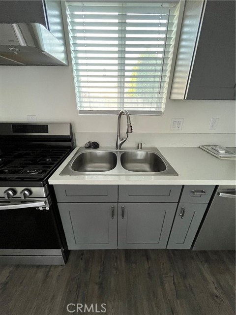 1230 Leland, 102 photo 8