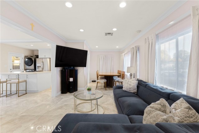 19119 Lemay Street, Reseda CA: https://media.crmls.org/medias/7f696fb9-fd69-4e9f-bc88-89ff8d8535fb.jpg