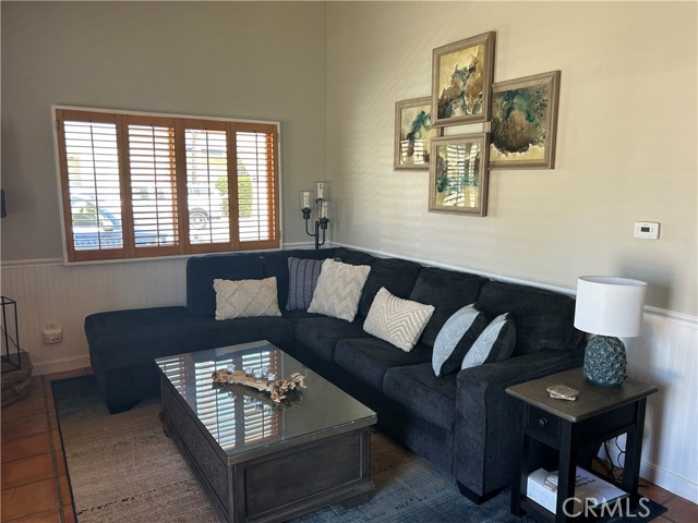 226 8th Street, Huntington Beach, California 92648, 2 Bedrooms Bedrooms, ,1 BathroomBathrooms,Residential Lease,For Rent,226 8th Street,CRLG22210379