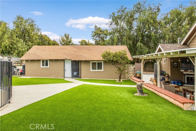 391 W Gilman Street, Banning CA: https://media.crmls.org/medias/7f69b11d-9377-4e93-b8c4-5d039c7bd6b1.jpg