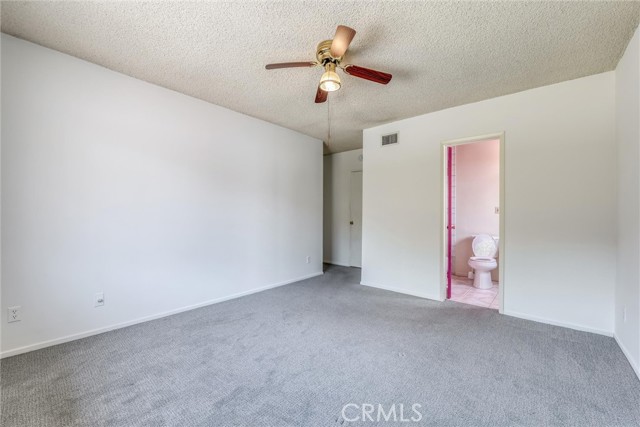 17415 Minnehaha Street, Granada Hills CA: https://media.crmls.org/medias/7f6ac7f6-d51c-4292-9f7d-6cd101918596.jpg