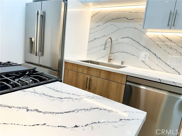 Detail Gallery Image 5 of 24 For 301 Ashland Ave #2,  Santa Monica,  CA 90405 - 1 Beds | 1 Baths