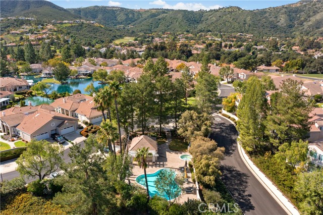 Detail Gallery Image 38 of 52 For 38574 Lochinvar Ct, Murrieta,  CA 92562 - 3 Beds | 2/1 Baths