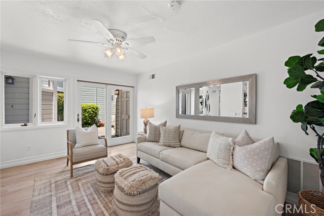 Detail Gallery Image 15 of 24 For 9 Chelsea Pointe, Dana Point,  CA 92629 - 2 Beds | 2/1 Baths