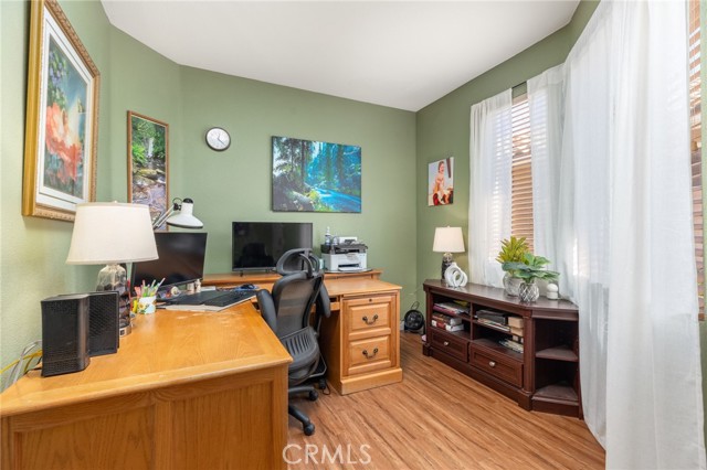 Image 17 of 26 For 4871 Oakhurst Avenue