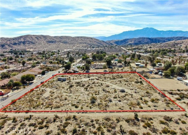 Detail Gallery Image 2 of 13 For 11040 Mescalero Ave, Morongo Valley,  CA 92256 - – Beds | – Baths