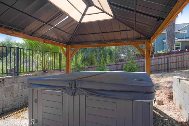 339 Mt Ida Road, Oroville CA: https://media.crmls.org/medias/7f6dfd97-986a-41a1-8e9a-8f162f87b3b5.jpg